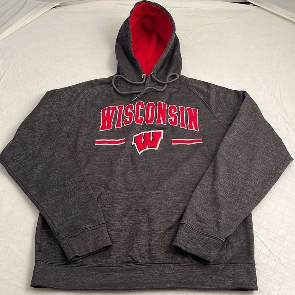 Colosseum University of Wisconsin Badgers gray with red logo hoodie sweatshirt